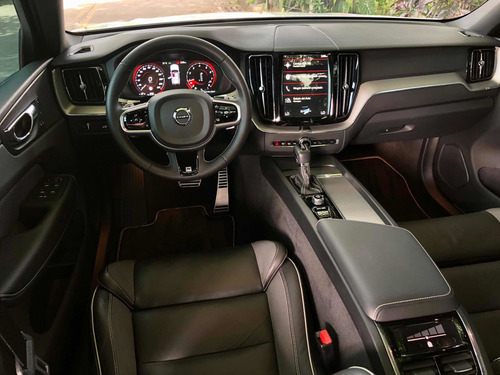 Volvo Xc60 2020 2.0 T5 Awd R-design