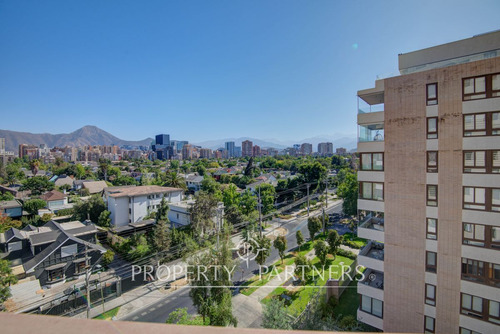 Luminoso Con Excelente Orientación Barrio Residenc...
