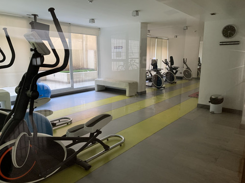 Arriendo Dpto 1 Dormitorio Cercano Metro Moneda Cod. 216