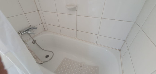 Casa 2 Pisos Amplia , 5 Dormitorios , 3 Baños , Living , Com