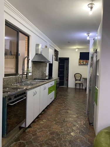 Imagen 8 de 18 de 140436 Venta De Town House Planta 100% En Las Clavellinas, Valencia - Carmen María González 0412.4359728