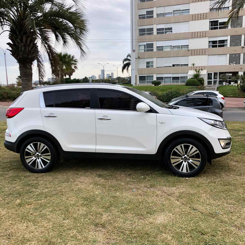 Kia Sportage Automática Con Techo Un Dueño Financio Permuto