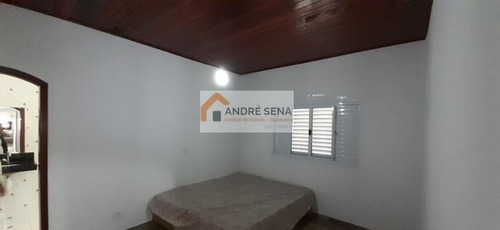 Imagem 9 de 30 de Chácara Em Guararema Excelente Padrão Com 04 Dormitórios, Sendo 03 Suítes, Piscina, Churrasqueira, Pomar, Horta, Área Verde, Vale A Pena Conferir!! - Sp - Ch0001_asi