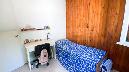 Casa 4 Dormitorios Venta - Olivos