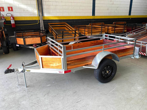 Carretinha Fazendinha Com Bau Ou Carreta Carga E Moto