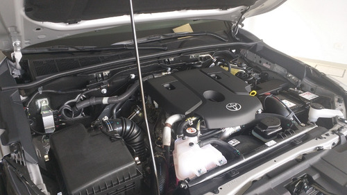 Toyota Hilux 2.4 Cd Dx 150cv 4x2 Entrega Inmediata