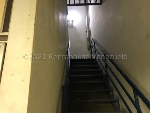 Se Vende Local Comercial Ferreteria Mls 24-28124