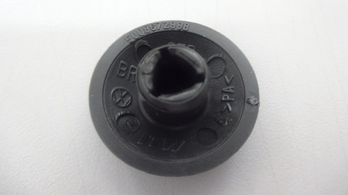Grampo Carpete Gol G5 Original Vw 5u0867299b71n