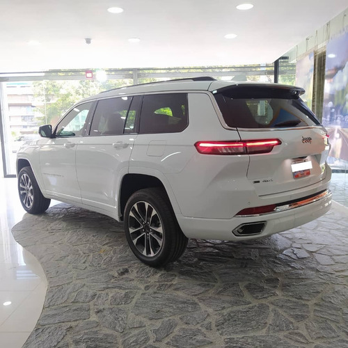 Imagen 2 de 17 de Jeep Grand Cherokee L Overland 4x4 2023