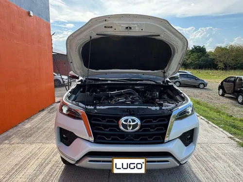 Toyota Fortuner Srv 2023 Único Dueño Como Nueva