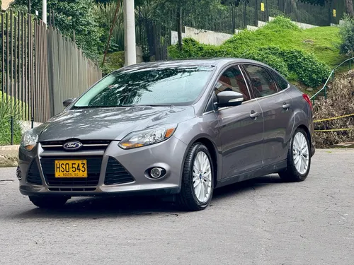 Ford Focus 2.0 Titanium At