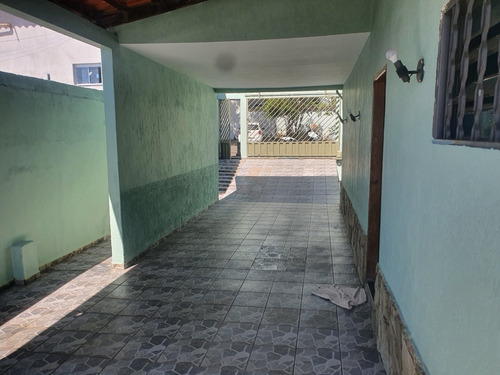 Casa De 3 Quartos Sendo 1 Suíte Na Vila Góis