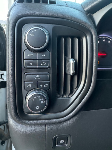 Chevrolet Silverado 4.3 Wt Cab Reg Mt 4x4