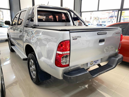 Imagen 6 de 14 de Toyota Hilux 2014 2.5 Cd Dx Pack 120cv 4x2