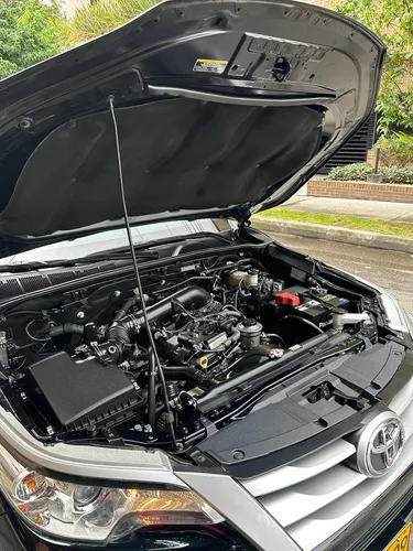 Toyota Fortuner 2.7 Gasolina Automática 4x2 7 Puestos Full