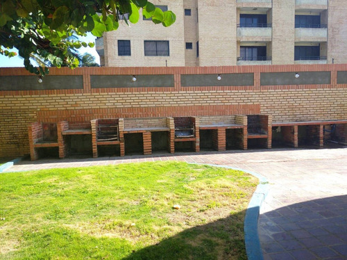 Imagen 11 de 14 de Venta Town House En Tucacas Vacacional Inm-012