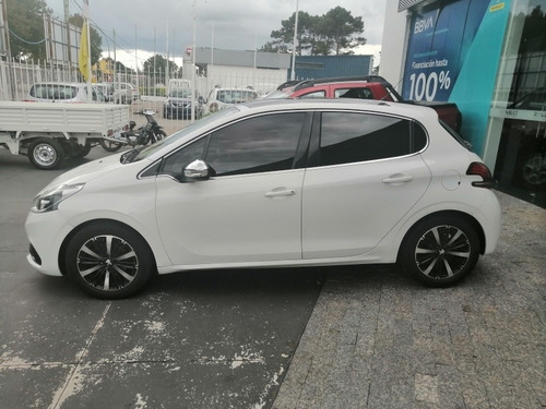 Peugeot 208 1.2 Allure