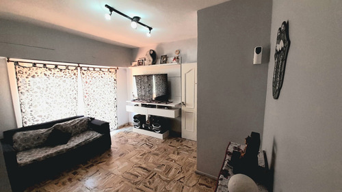 Venta 2 Viviendas Y Local (a Metros De Crovara)