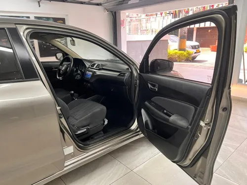 Suzuki Swift Dziere Mt 2023