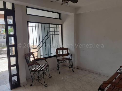 Imagen 7 de 25 de Julio Latouche Rentahouse Carabobo Vende Casa La Esmeralda 22-8652 Jj33
