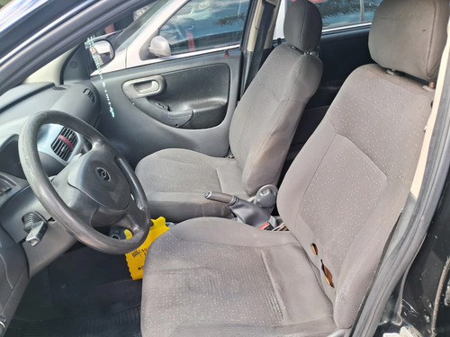 Chevrolet Corsa 1.4 MPFI PREMIUM SEDAN 8V FLEX 4P MANUAL
