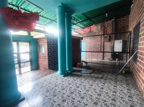 Imagen 3 de 16 de Rosaura Cortez Vende Edificio Con Galpón En Los Jarales San Diego, Ideal Para Fabricas