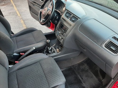 Imagem 7 de 15 de Volkswagen Crossfox 2014 1.6 Vht Total Flex 5p