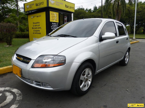 Chevrolet Aveo 1.6 Five