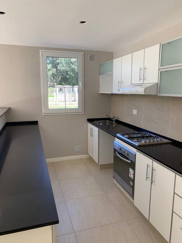 Departamento En Venta Ubicado En Villa Los Remeros (rincón De Milberg), Zona Norte