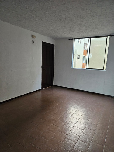 Venta Apartamento 4 Piso Sin Ascensor En La Base