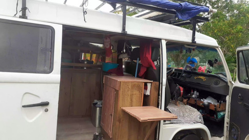 Volkswagen Kombi 1.4 Standard Total Flex 3p