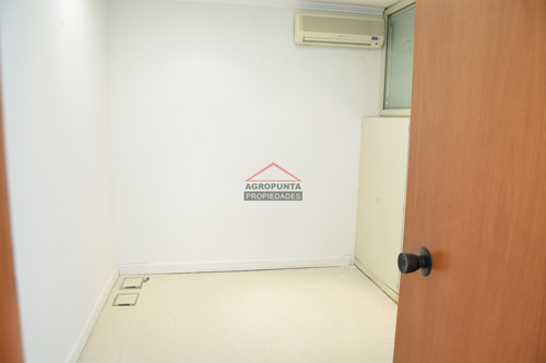 Amplio Local Comercial Sobre Av Roosevelt- Ref: 5374