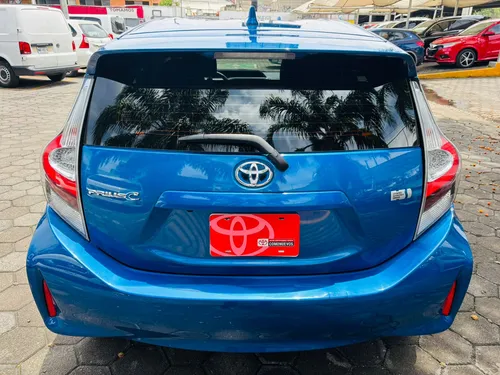 Toyota Prius 2021