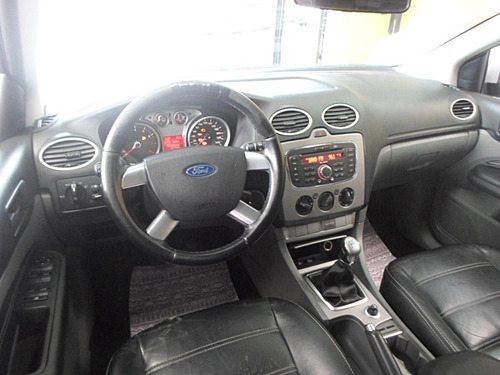 Imagem 13 de 13 de Ford - Focus Hatch 2.0 Manual 2011 Completo