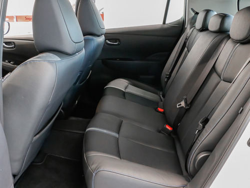 Imagem 12 de 14 de Nissan Leaf 30 Kwh Visia