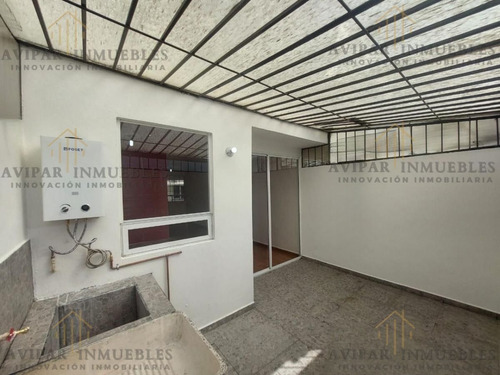 Casa En Venta En Paseos De Lerma Y Galaxia, Lerma, Edomex. Met089