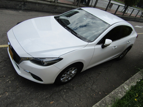 Mazda 3 2.0 Touring