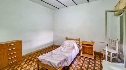 Venta/permuta - Casa De Pasillo A Reciclar. Ludueña, Rosario.