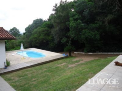 Casa Em Belém Novo Com 3 Dormitórios - Lu19696