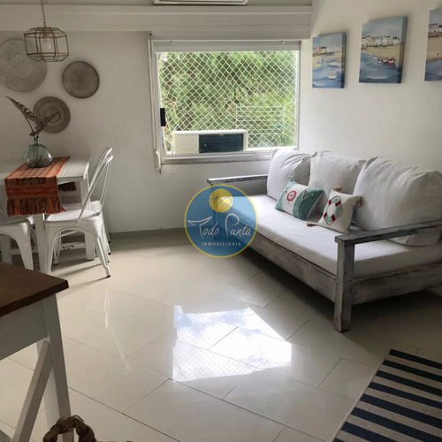 Venta De Apartamento De Un Dormitorio Y Gran Play Room En Punta Del Este