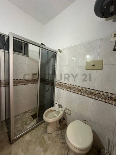 Alquiler Casa Sobre Avenida | Ideal Empresas | 473m2 Construidos