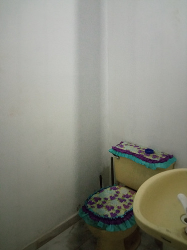 Imagen 7 de 8 de Alquilo Local Comercial En Los Guayos Paraparal