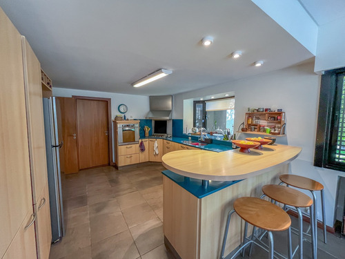 Casa En Venta En Acassuso, San Isidro, G.b.a. Zona Norte