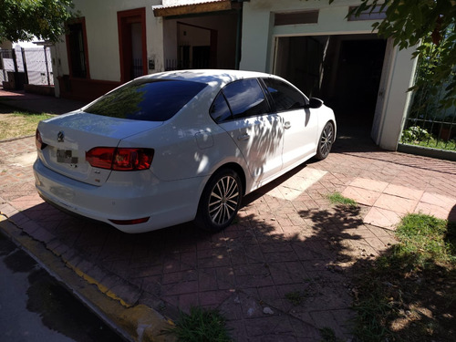 Volkswagen Vento 2.5 Luxury 170cv Tiptronic