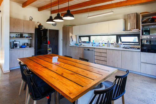 Se Vende Moderna Casa Sector Huasos.
