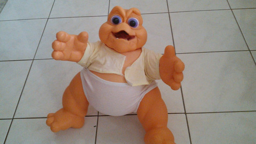 Boneco Babyssauro Fam.dinossauro Grande Original Da Época (Usado)