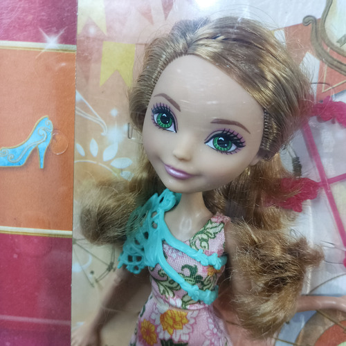 Muñeca Ever After High Ashlynn Ella Clase De Tiro Con Arco (Usado)