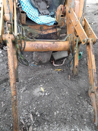 Imagen 2 de 8 de Vendo Piezas De Retroexcavadora Para Respuesto