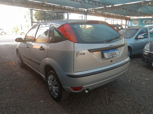 Imagem 3 de 15 de Focus 1.6 Gl 8v Flex 4p Manual