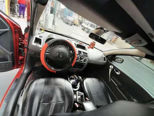 Renault Megane 2 2.0 Dynamique Hb